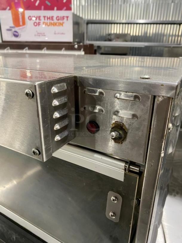 Hatco Glo-Ray Series Commercial Stainless Steel Electric Powered Countertop Food Warmer! - Image 6 of 9