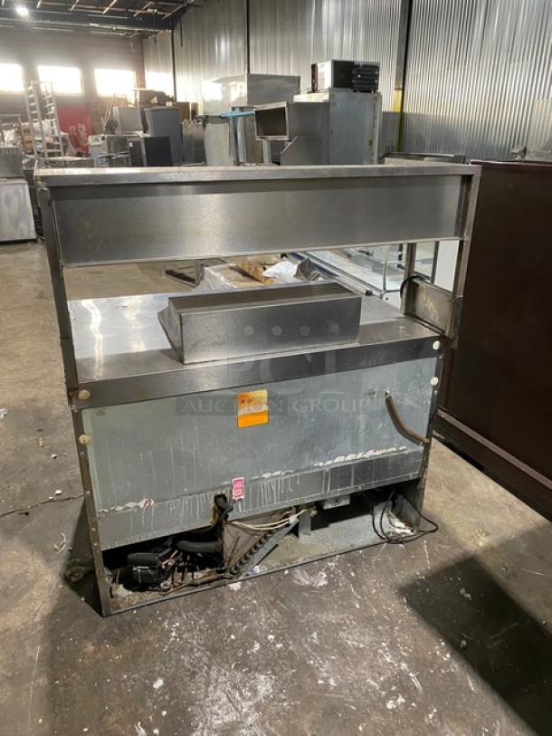 Delfield Commercial Stainless Steel 4 Drawer Refrigerated Bain Marie Style Mega Top Salad/Sandwich Prep Table! With Enclosed Storge Overhead! - Image 3 of 9