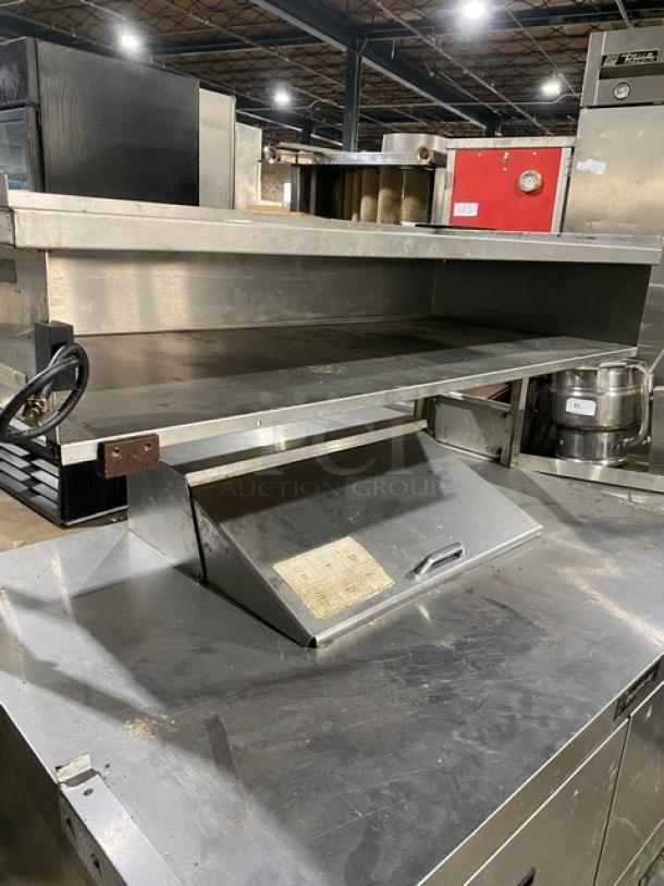 Delfield Commercial Stainless Steel 4 Drawer Refrigerated Bain Marie Style Mega Top Salad/Sandwich Prep Table! With Enclosed Storge Overhead! - Image 5 of 9