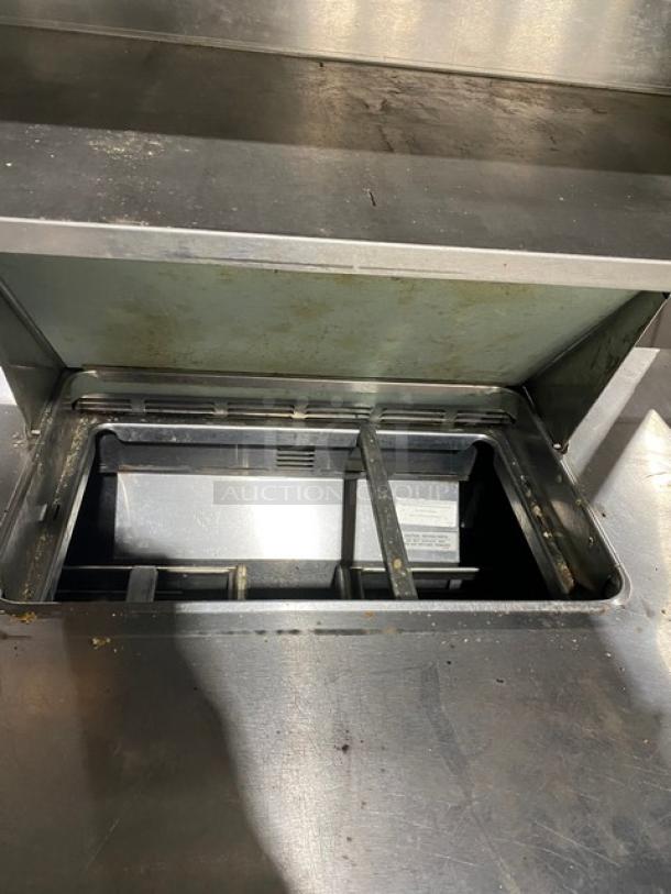 Delfield Commercial Stainless Steel 4 Drawer Refrigerated Bain Marie Style Mega Top Salad/Sandwich Prep Table! With Enclosed Storge Overhead! - Image 6 of 9