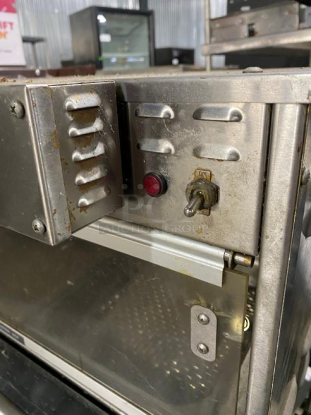 Hatco Glo-Ray Series Commercial Stainless Steel Electric Powered Countertop Food Warmer! Model: GRMW-3 SN: 4702770750! 120V 1 Phase! - Image 7 of 10