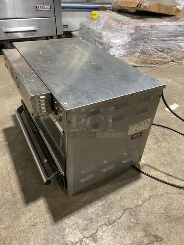 Hatco Glo-Ray Series Commercial Stainless Steel Electric Powered Countertop Food Warmer! Model: GRMW-3 SN: 4512610744! 120V 1 Phase! - Image 2 of 9