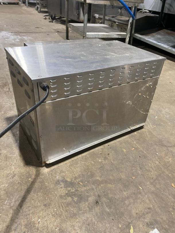 Hatco Glo-Ray Series Commercial Stainless Steel Electric Powered Countertop Food Warmer! Model: GRMW-3 SN: 4512610744! 120V 1 Phase! - Image 3 of 9