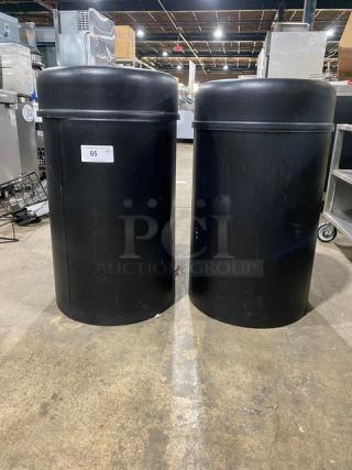 Rubbermaid Commercial Black Round Waste/Trash Disposal Bin! With Lid! ALL ONE MONEY!