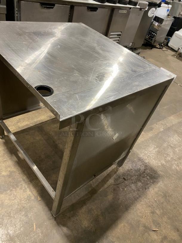 Horacio's Commercial Stainless Steel Worktop Table/Equipment Stand! On Legs! - Image 4 of 8