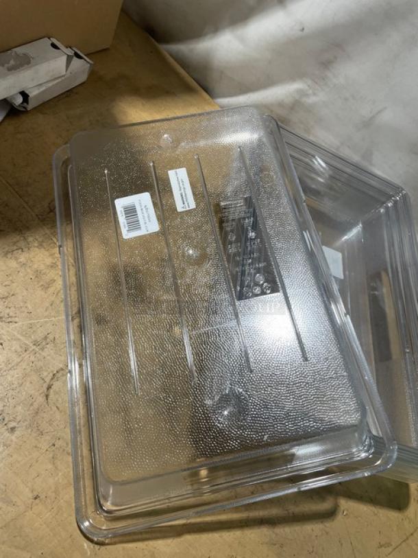 BRAND NEW! Rubbermaid Commercial Clear Polycarbonate 2-Gal. Food Storage Pan! Model: FG330700CLR! 4X Your Bid! - Image 3 of 6