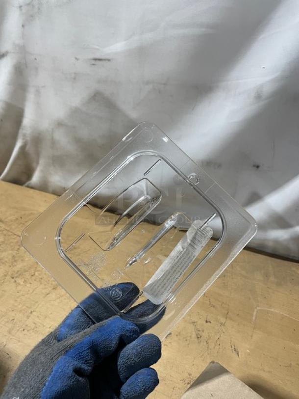BRAND NEW! Cambro Commercial Clear Polycarbonate 1/6 Size Food Pan Covers! Model: 60CWCHTRI135! - Image 6 of 8