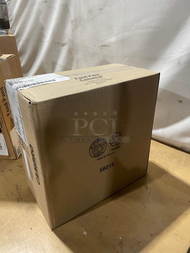 BRAND NEW! Cambro Camwear Series Commercial Clear Polycarbonate 1/3 Size 6" Deep Food Pans! Model: 36CW135! - Image 3 of 9
