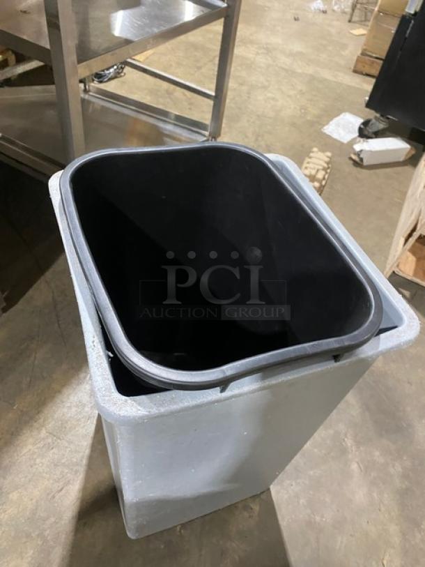 Commercial Heavy Duty Rectangular Trash/Waste Containers! 2X Your Bid! - Image 5 of 10