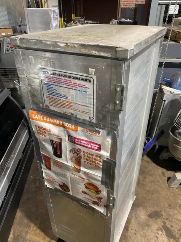 Dunkin Donuts Style Commercial 40-Pan End-Load Mobile Enclosed Bun/Sheet Pan Holding & Transport Rack! On Casters! - Image 7 of 7