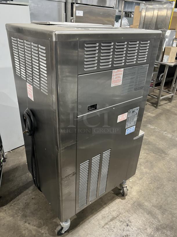 Taylor Commercial Stainless Steel Electric Powered 2-Flavor Uncarbonated Frozen Beverage/Coolatta Machine! With Blender/Mixing Attachment! With Drip Tray! Model: 342D-27 SN: K6018647! 208-230V 1 Phase! On Casters! - Image 4 of 7