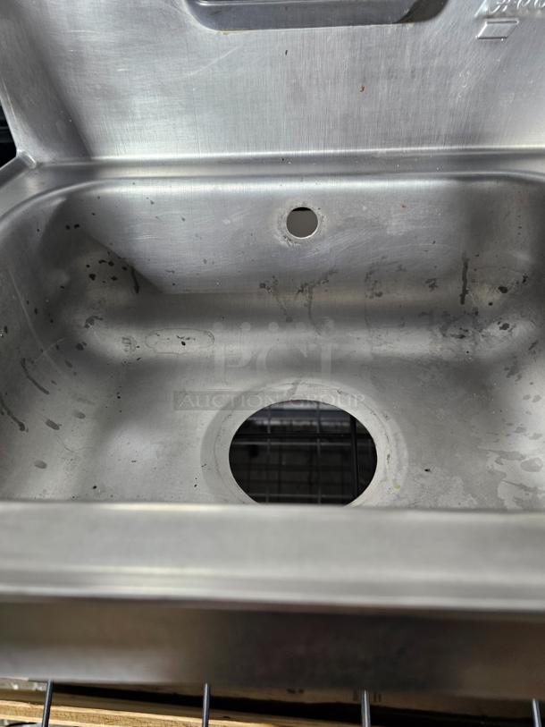 NICE BRAND NEW Handwashing Sink With Faucet! - Image 2 of 3