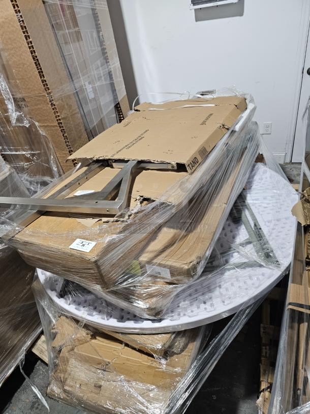 HUGE TABLE LIQUIDATION PALLET - Image 1 of 1
