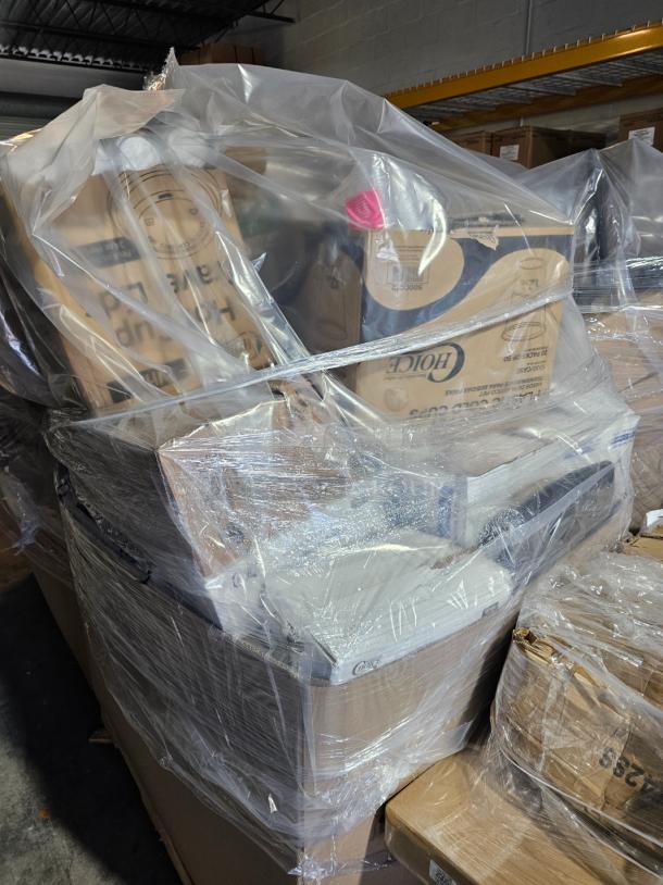HUGE LIQUIDATION PALLET! Cups, Disposables, and MORE! - Image 1 of 1