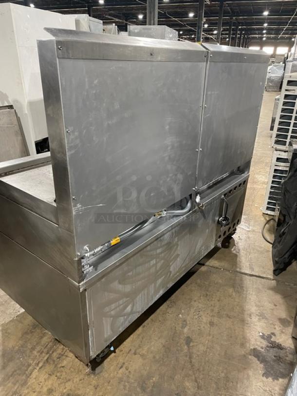 Jade Range Commercial Stainless Steel Natural Gas Powered Char Broiler/Flat Griddle Split Top Range! With 4 Drawer Self-Contained Refrigerated Chef Base/Equipment Stand! With Back Splash! Model: JRLH-04S-T-72 SN: 101566! 115V 1 Phase! On Casters! - Image 3 of 11