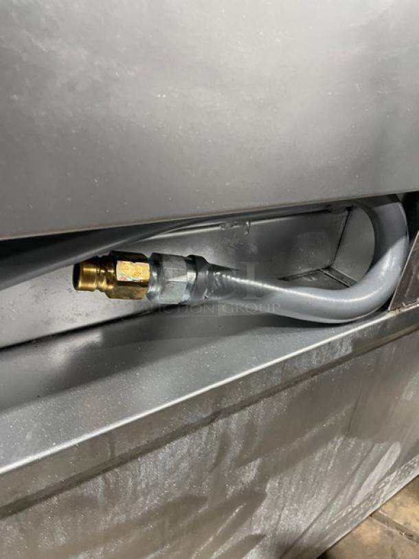 Jade Range Commercial Stainless Steel Natural Gas Powered Char Broiler/Flat Griddle Split Top Range! With 4 Drawer Self-Contained Refrigerated Chef Base/Equipment Stand! With Back Splash! Model: JRLH-04S-T-72 SN: 101566! 115V 1 Phase! On Casters! - Image 10 of 11