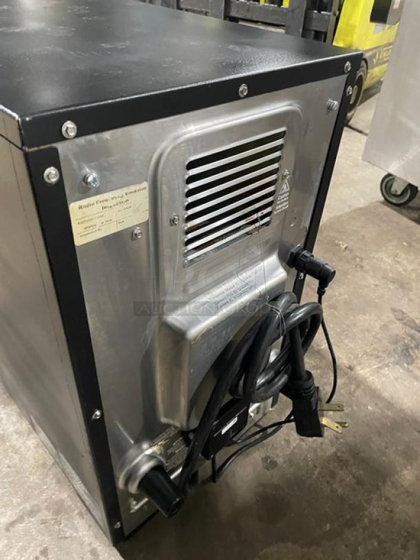 MerryChef Commercial Black Electric Powered Countertop Rapid Cook Turbo Oven! Model: Eikon E2S SN: 2012213090587! 208/240V 1 Phase! - Image 4 of 9