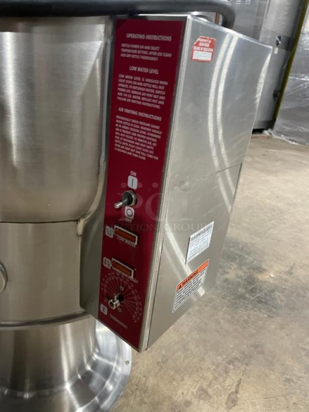Blodgett Commercial Stainless Steel Electric Powered Stationary 2/3 Jacketed 20-Gal Pedestal Kettle! With Swing Spout Faucet! Model: KPS-20E SN: 111606S4178-5948! 208V 3 Phase! On Pedestal Style Base! - Image 7 of 11