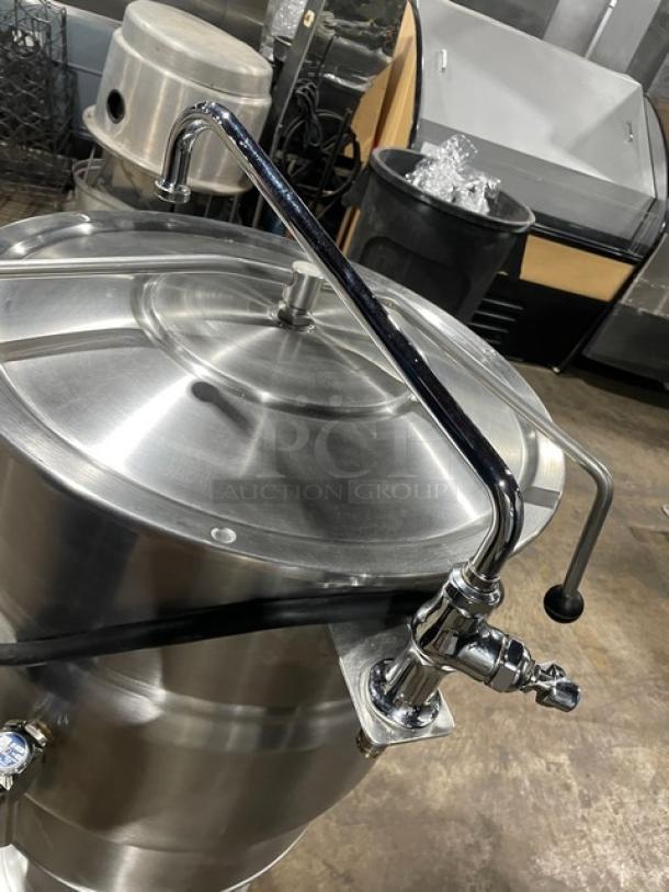 Blodgett Commercial Stainless Steel Electric Powered Stationary 2/3 Jacketed 20-Gal Pedestal Kettle! With Swing Spout Faucet! Model: KPS-20E SN: 111606S4178-5948! 208V 3 Phase! On Pedestal Style Base! - Image 10 of 11