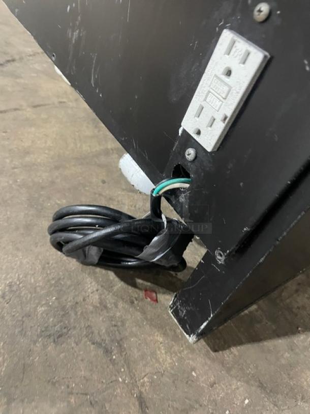 Tor-Rey Commercial Black Curved Glass 2-Tier Refrigerated Deli Merchandiser Display Showcase! With Stainless Steel Interior & Adjustable Shelves! With Rear Double Sliding Access Doors! Model: TEM150NL-UL SN: E15-003064! 120V! On Legs! - Image 10 of 10