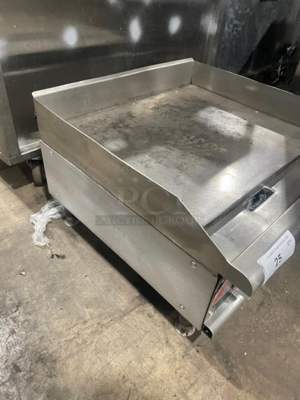 APW Wyott Champion Cook Series Commercial Stainless Steel Natural Gas Powered Countertop 24" Flat Griddle! With Snap-Action Thermostatic Controls & 1" Thick Smooth Polished Steel Griddle Plate! With Back & Side Splash! On Legs! - Image 2 of 7