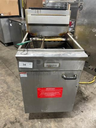 Patriot Commercial Stainless Steel Natural Gas Powered Deep Fat Fryer! With Back Splash & Basket Hanger! With Fry Basket! On Legs!