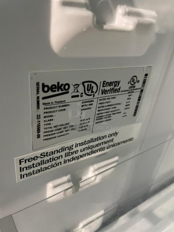 Beko Commercial Stainless Steel 2 Door Dual Sectioned Refrigerator/Top Freezer Combo! With Adjustable Shelving! Model: D70440NU SN: 22-116569-08! 120V! - Image 10 of 11