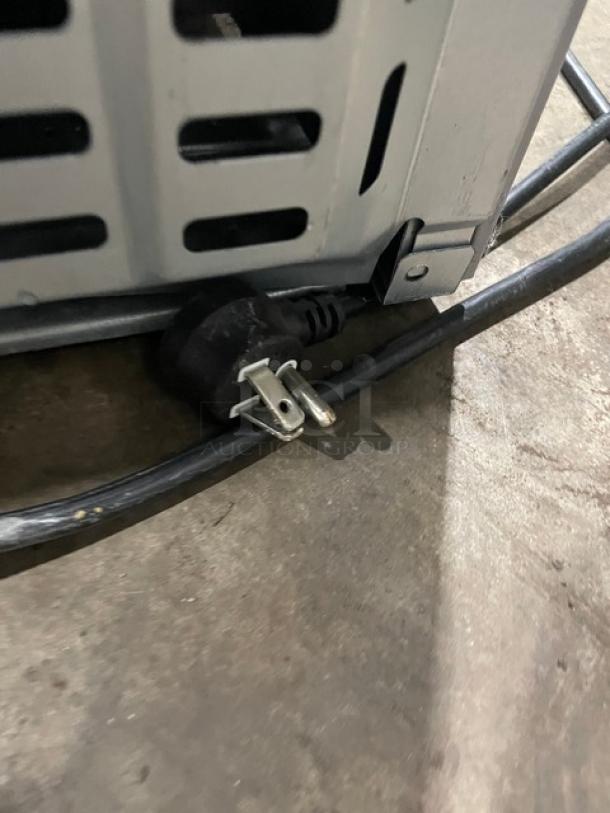 Beko Commercial Stainless Steel 2 Door Dual Sectioned Refrigerator/Top Freezer Combo! With Adjustable Shelving! Model: D70440NU SN: 22-116569-08! 120V! - Image 11 of 11