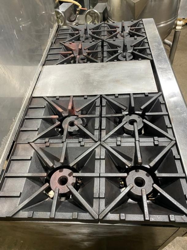 Southbend Commercial Stainless Steel Natural Gas Powered 8 Burner/Hot Plate Split Top Range & Double Oven Combo! With Back Splash! With Wired Oven Rack! With Casters! - Image 5 of 10