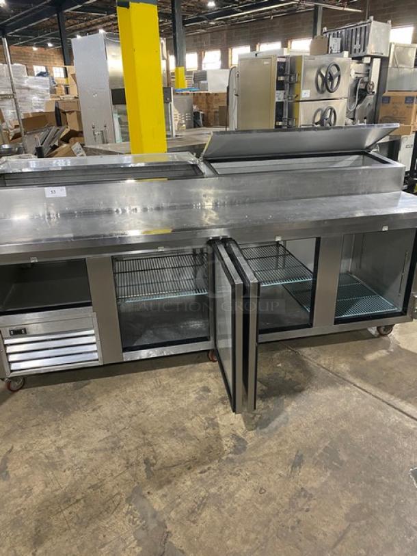 Leader Commercial Stainless Steel 4 Door Refrigerated Bain Marie Style Mega Top Pizza Prep Table! With Poly Coated Wire Rack! Model: ESPT96SC SN: NB10E0462! 115V! On Casters! - Image 5 of 9