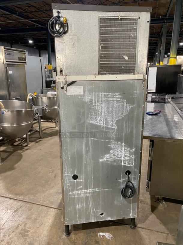 Manitowoc Q Series Commercial Stainless-Steel Air-Cooled Modular Ice Cube Making Machine Head/Dispenser Bin Combo! With Push Type Ice Dispenser! Model: QD0452A / QPA310 SN: 031261061 / 991163796! 115V 1 Phase/120V 1 Phase! On Legs! - Image 3 of 8