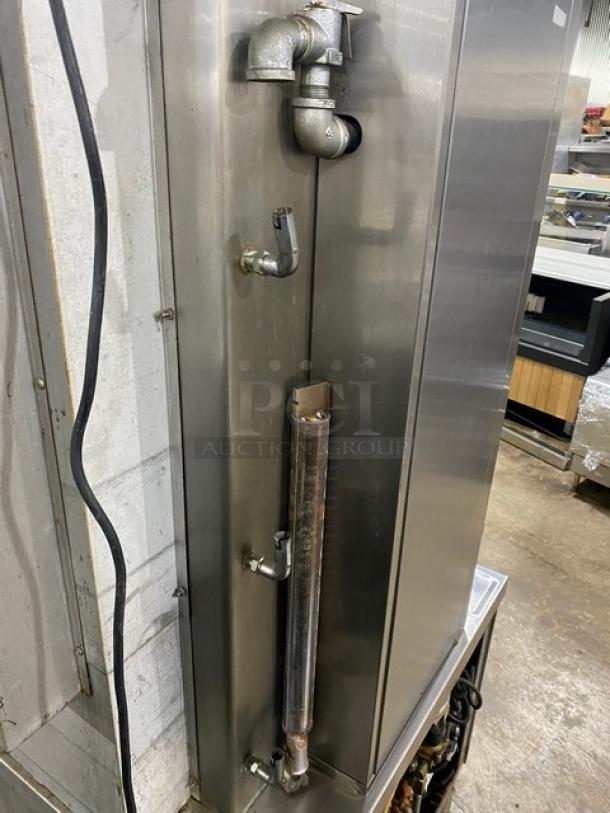 Market Forge A-Cooker Series Commercial Stainless Steel Natural Gas Powered 3 Compartment Steam Broiler Cabinet! With Individual Controls! With Wired Oven Racks! Model: M36G300A-4SP SN: 220533! 120V 1 Phase! On Legs! - Image 7 of 11