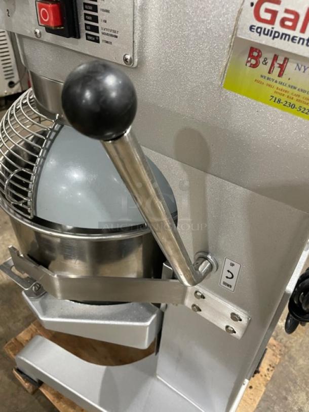Galaxy Commercial Heavy Duty 20 Qt. Planetary Stand Mixer! With Stainless Steel Bowl Guard & Mixing Bowl! With Spiral Dough Hook Attachment! Model: 177GMIX20 SN: 042100162! 110V! - Image 8 of 9