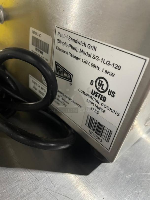 Cecilware Commercial Stainless Steel Electric Powered Countertop Panini Sandwich Press Grill! With Grooved Grates & Side Handles! Model: SG-1LG-120 SN: N727448! 120V! On Legs! - Image 5 of 9