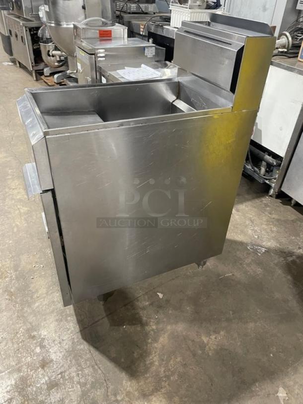 Tri-Star Commercial Stainless Steel Natural Gas Powered Deep Fat Fryer! With Back Splash & Basket Hanger! On Legs! - Image 3 of 7