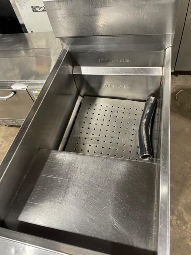 Tri-Star Commercial Stainless Steel Natural Gas Powered Deep Fat Fryer! With Back Splash & Basket Hanger! On Legs! - Image 5 of 7