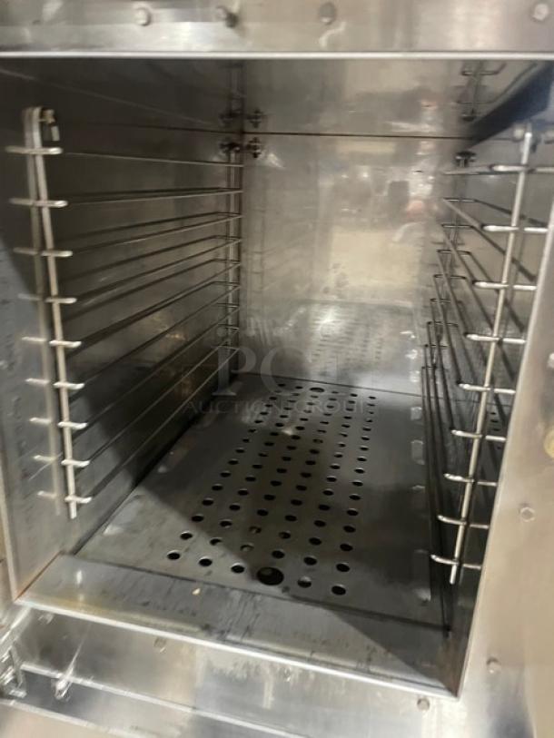 Southbend Strato Steam Series Commercial Stainless Steel Electric Powered Countertop Steamer! With Built In Pan Holding Rack! Model: STRE-5D SN: 11C22568! 208V 3 Phase! - Image 6 of 8