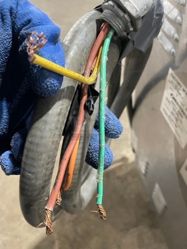 Southbend Simple Steam Series Commercial Stainless Steel Electric Powered Countertop 5-Pan Steamer! With Built In Pan Holding Rack! Model: EZ-5 SN: 07F46349-2! 208V 1 Phase! - Image 8 of 8