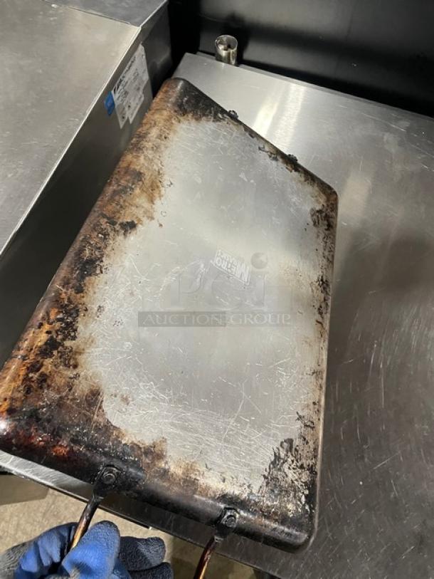 Metro Basics Commercial Heavy-Duty Baking/Roasting Pan! With Handles! - Image 2 of 3