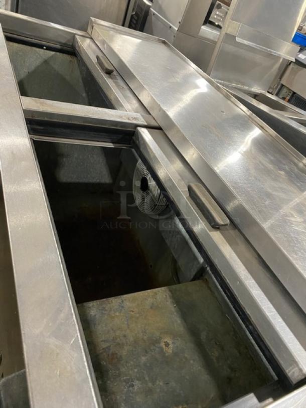 Fogel Commercial Black Powder Coated Back Bar Bottle Cooler! With Stainless Steel Top & Double Sliding Lids! Model: BC-50DBST SN: 2003100019! 115V 1 Phase! - Image 5 of 8