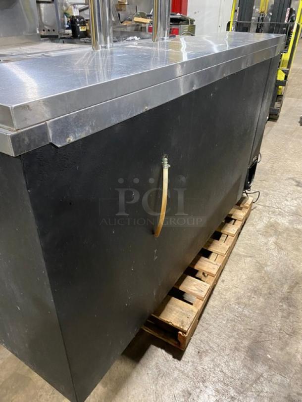 Beverage-Air Commercial Black Powder Coated Back Bar Cooler/Direct Draw Kegerator! With Stainless Steel Worktop And Double Sliding Lids! With 2 Single Tower Taps & Drip Tray! Model: DD68C SN: 5109281! 115V 1 Phase! - Image 4 of 10