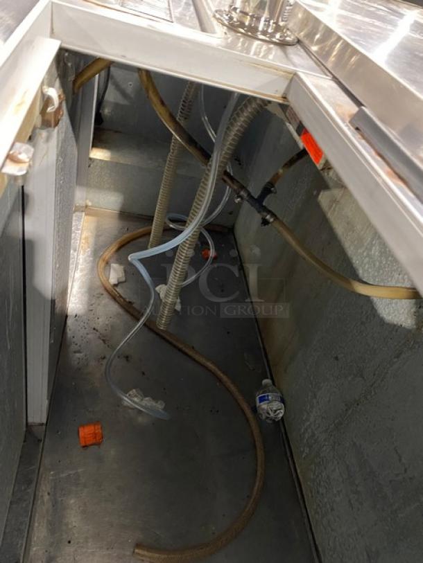 Beverage-Air Commercial Black Powder Coated Back Bar Cooler/Direct Draw Kegerator! With Stainless Steel Worktop And Double Sliding Lids! With 2 Single Tower Taps & Drip Tray! Model: DD68C SN: 5109281! 115V 1 Phase! - Image 7 of 10