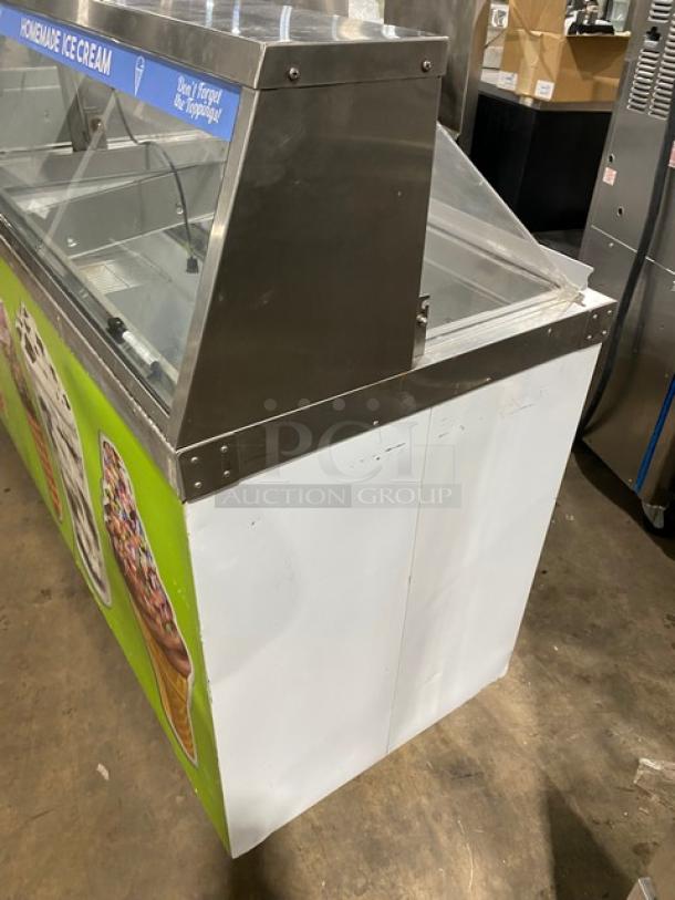 Master-Bilt Commercial White Ice Cream Style Frozen Yogurt/Ice Cream Dipping Cabinet! With Serve Over Sneeze Guard! With Lift Up Rear Access! With Poly Coated Wire Rack! - Image 4 of 8