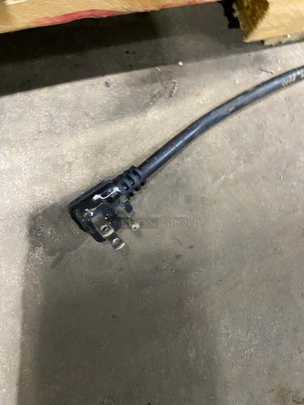 Migali Commercial Black Double Glass Swing Door Reach In Merchandiser Freezer! With Poly Coated Wire Racks! Model: C-49FM-HC SN: C-49FM-HC00318110900920002! 115V 1 Phase! - Image 7 of 7