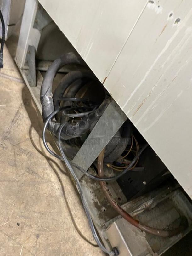 Hussmann Commercial White Double Glass Swing Door Reach In Merchandiser Refrigerator! With Poly Coated Wire Racks! Model: RR0491G41 SN: IN96G14300! 115V 1 Phase! - Image 8 of 8