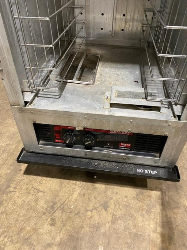 Metro Flavor View Series Commercial Mobile Insulated Heated Holding/Proofing Cabinet! With Built In Pan Holding Racks! Model: C175-C(1)N! On Casters! - Image 7 of 8