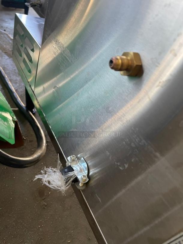 Bunn Commercial Stainless Steel Electric Powered Countertop Automatic Twin Coffee Brewer! With 6 Warming Plates & Hot Water Dispenser! With Stainless Steel Brew Basket! Model: AXIOM 0/6 TWIN SN: AXTN031012! 120/208-240V 1 Phase! On Legs! - Image 9 of 9