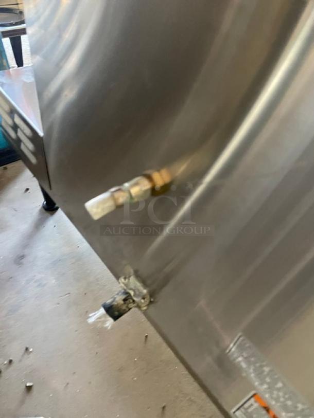 Bunn Commercial Stainless Steel Electric Powered Countertop Automatic Twin Coffee Brewer! With 6 Warming Plates & Hot Water Dispenser! With Stainless Steel Brew Basket! Model: AXIOM 0/6 TWIN SN: AXTN033865! 120/208-240V 1 Phase! On Legs! - Image 9 of 9