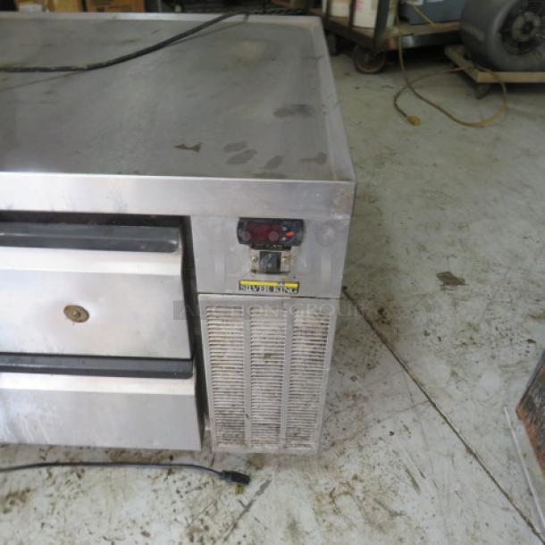 One WORKING  Silver King 4 Drawer Refrigerated Chef Base On Casters. 115 Volt. Model# SKRCB79HC10. 115 Volt. 79.5X31X26.5. $12,468.43 - Image 2 of 2