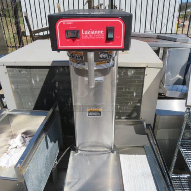 One Bunn Tea Brewer With Filter Basket. Model#TB3Q. 120 Volt. - Image 1 of 1